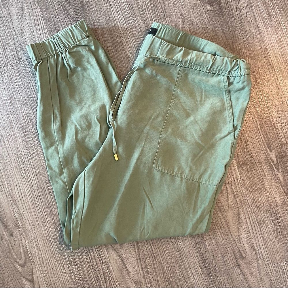ELLEN TRACY Olive Green Soft Light Weight Drawstring Jogger Pants